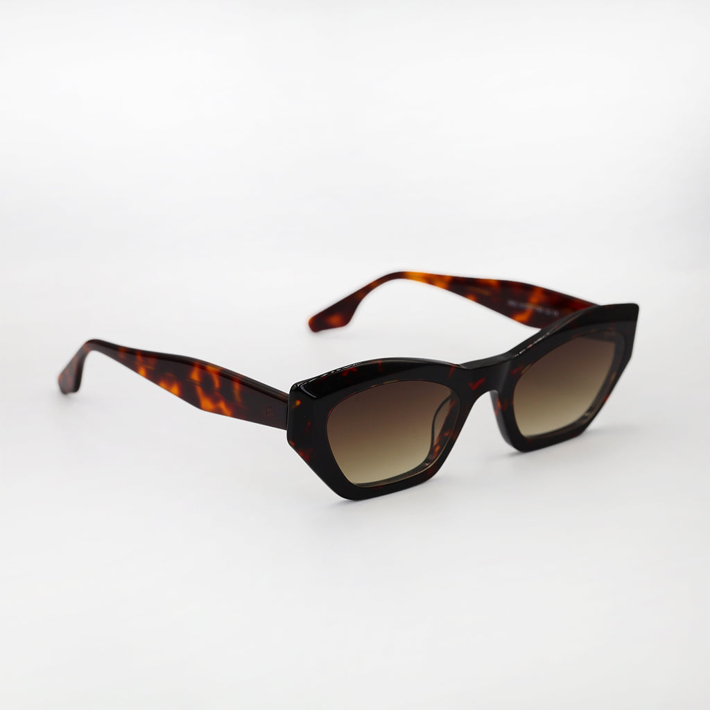 Iris - Brown tortoise